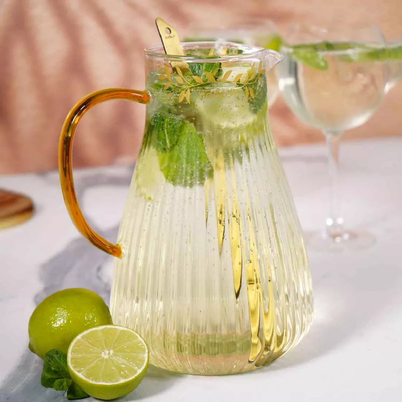 Carafe à Spritz et son mélangeur gradué